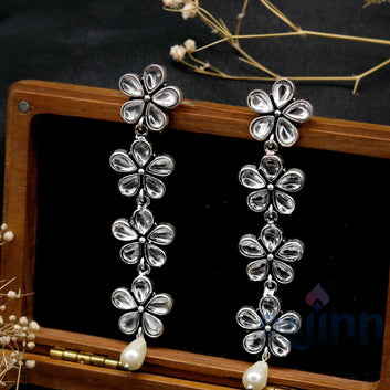 Aathavi Floral Polki Silver Oxidized Earrings