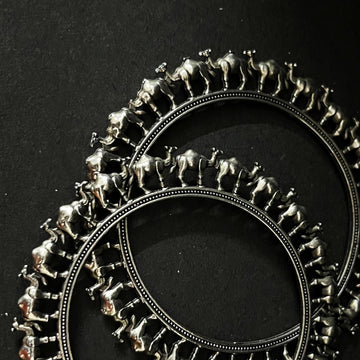 Camel Caravan Pure Brass Oxidized Kada