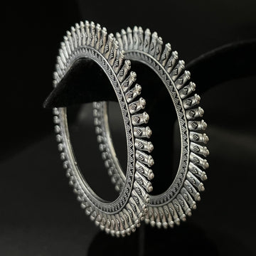 Lotus Manzar Pure Brass Oxidized Kada