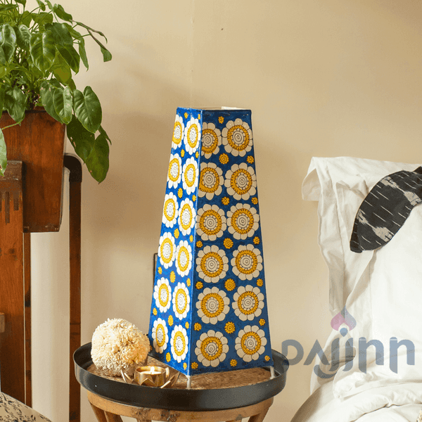 Chamomile Leather Lamp