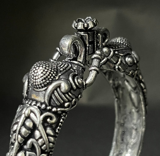 Dajinn Timeless Aura Collection – Brass Oxidized Kada | Oxidized Brass Ethnic Bangle for Women & Girls | Antique Finish From the Roots of India (Elephant Majesty Kada)