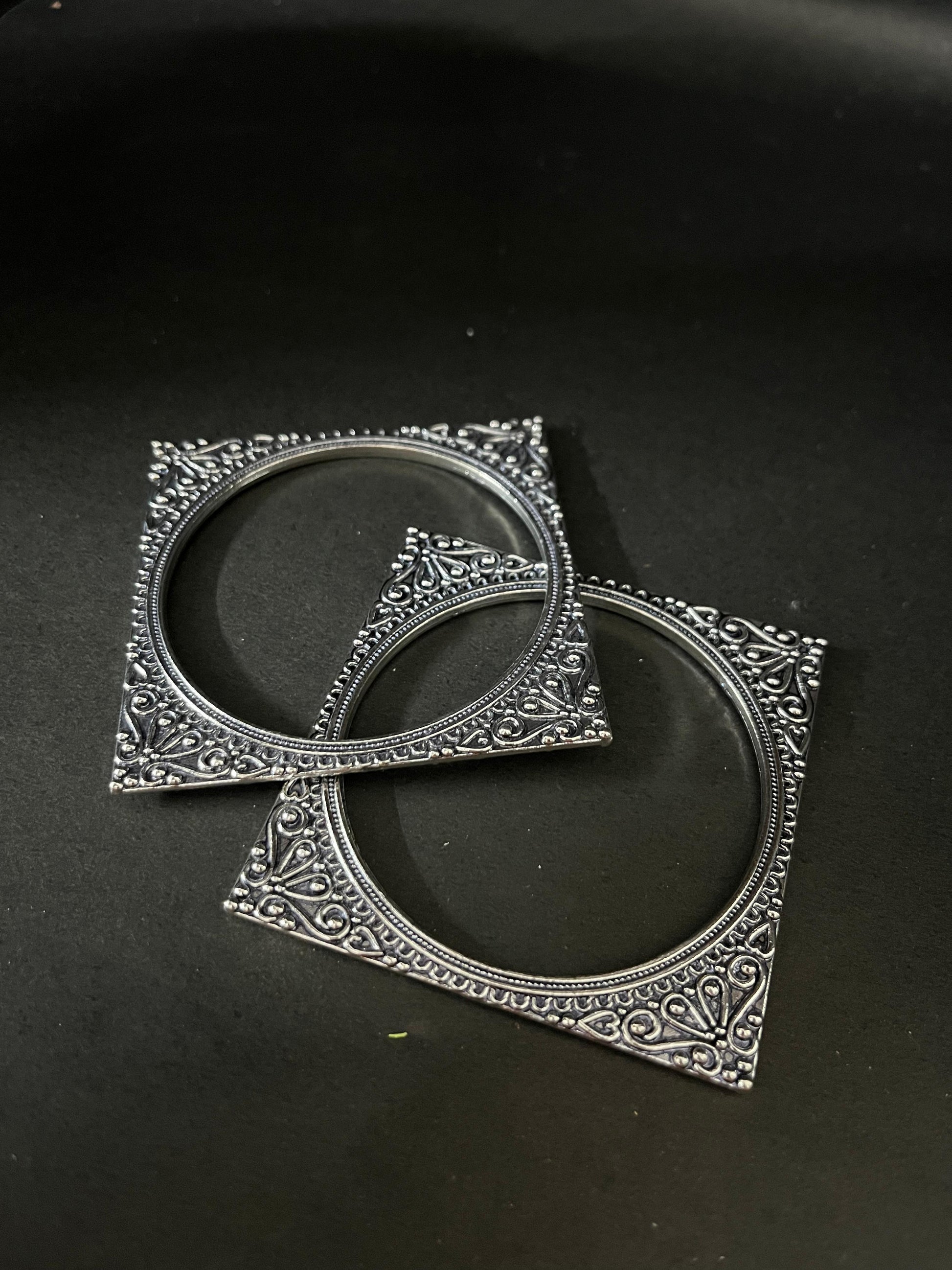 Badriyah Crescent Pure Brass Oxidized Kada_2