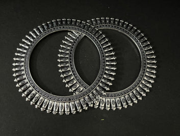 Lotus Manzar Pure Brass Oxidized Kada