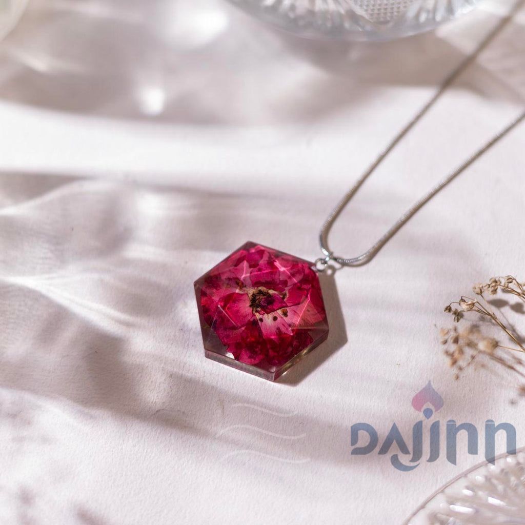 Dajinn Blushing Quartz Necklace