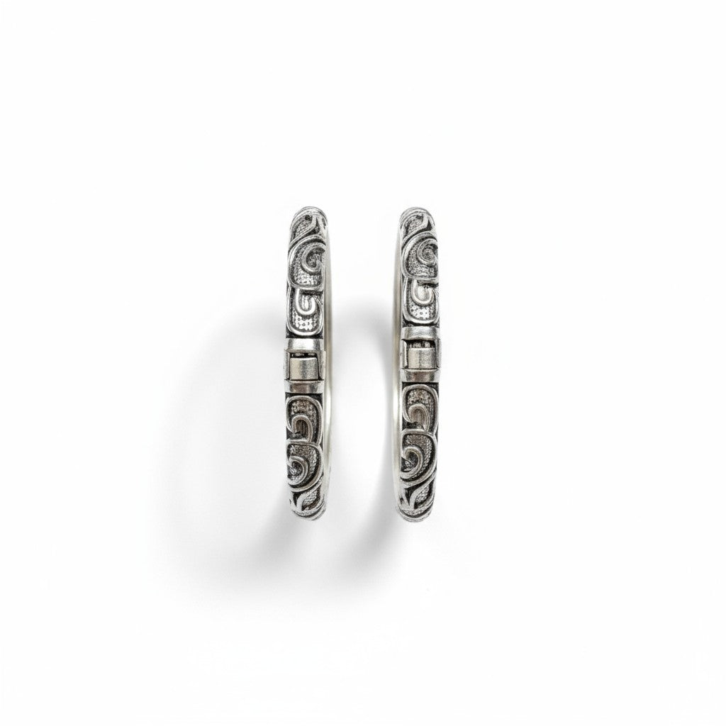 Sultana Scallop Petal Pure Brass Oxidized Kada_7