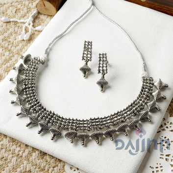 Dajinn Bhonsle Silver Oxidised Necklace Set