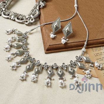 Dajinn Sanghamitta Silver Oxidised White Necklace Set