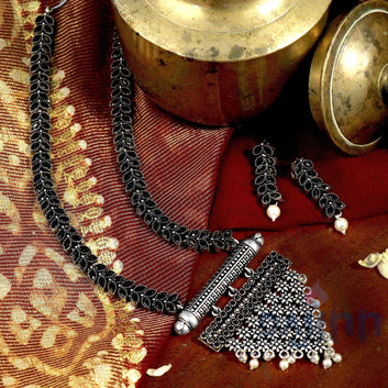 Dajinn Niti Black Stone Silver Oxidized Long Necklace Set