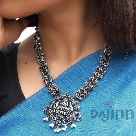 Dajinn Odika Black Stone Temple Work Necklace Set