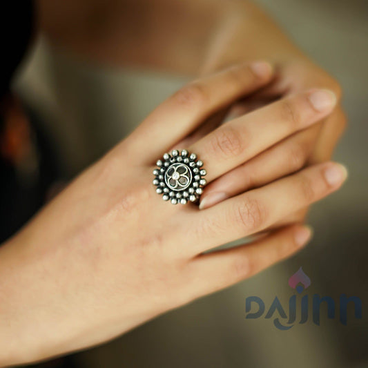 Dajinn Nira Antique Silver Polish Ring