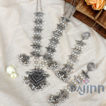 Dajinn Nyra Long Necklace Set