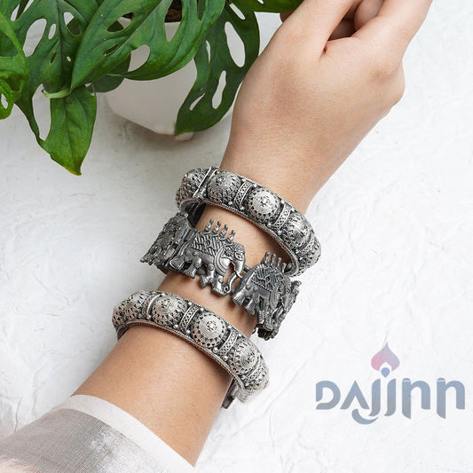 Dajinn Aadarshini Stacked Bracelet Set