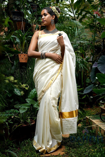 AYSR Boutique Kalyani White and Gold Kerala Cotton Kasavu Saree