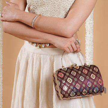 AYSR Boutique Sariyat Threadwork Clutch